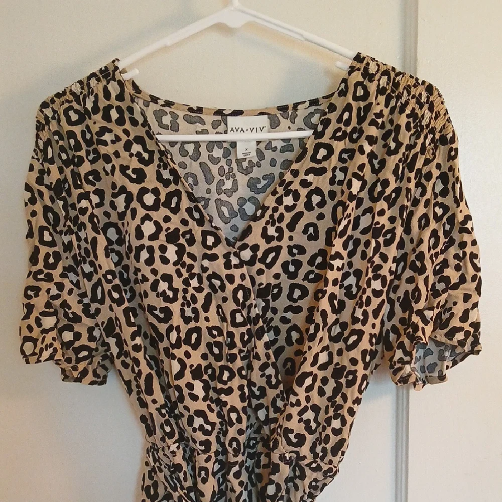 Ava & Viv  Leopard Print Blouse - Wrap Design - Picture 4 of 11